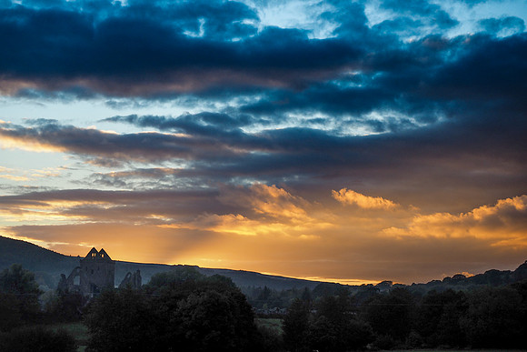 Sunset at Sweetheart Abbey