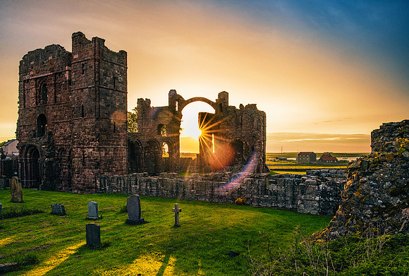 L:indisfarne Priory