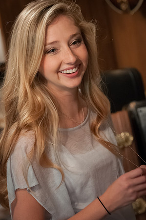 Hannah and Caroline Melby in the studio with producer Bil Vorndick