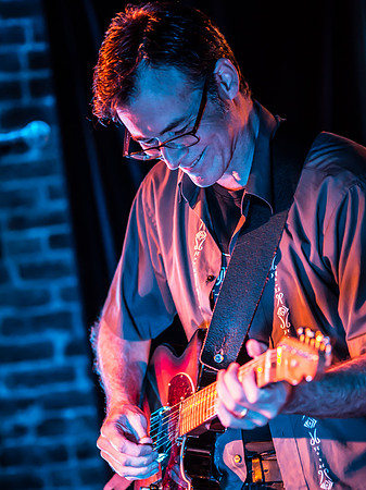 Craig channels Bill Frisell