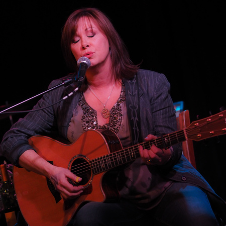 Suzy Bogguss